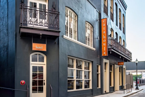 Catahoula NOLA-Exterior Catahoula NOLA-Exterior